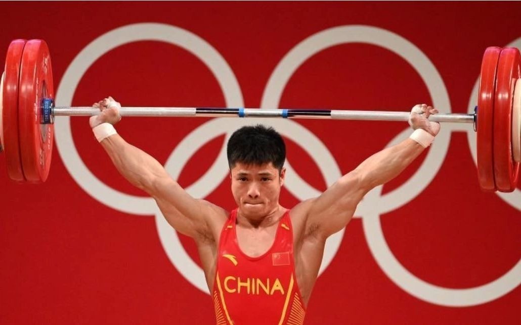 里约奥运篮球赛场竞逐，美国男篮再夺金牌