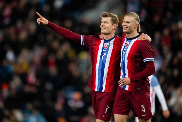 曼城备战下一场欧国联比赛，全队备受关注