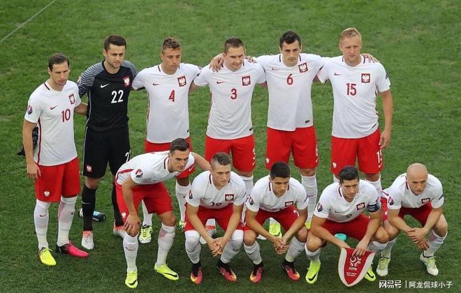 斯洛伐克队劲取罗马尼亚，喜迎首胜