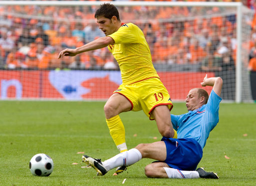 秘鲁绝杀波兰，罗本送出助攻