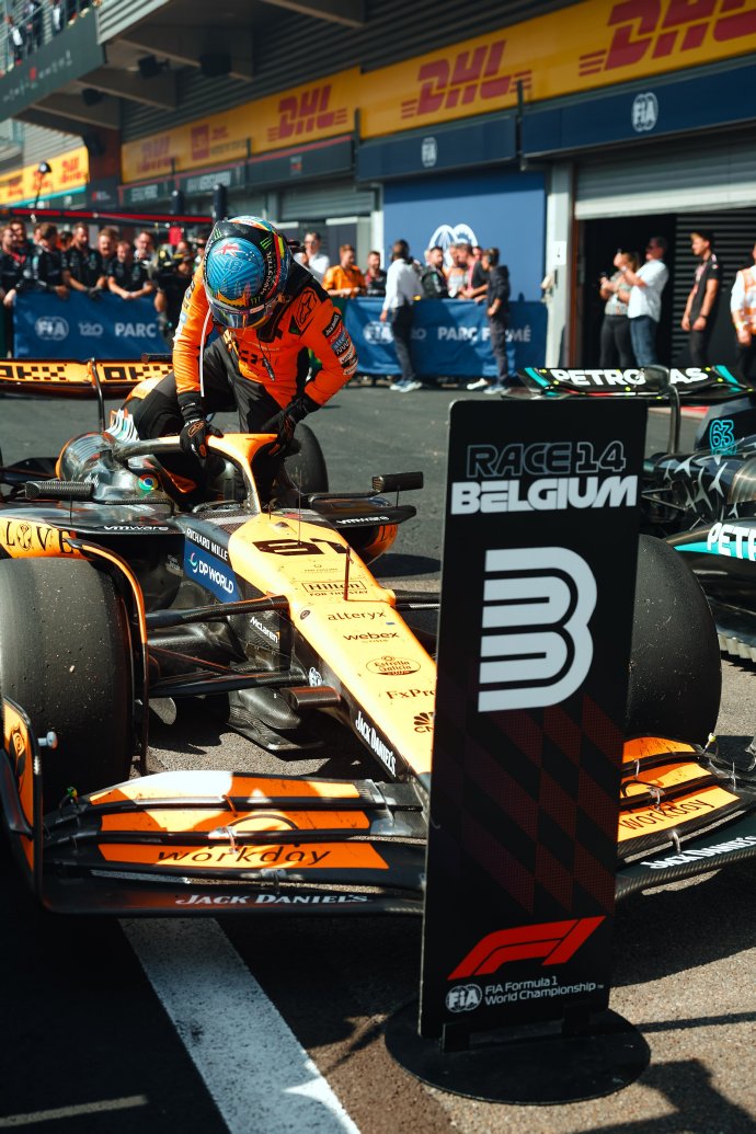 乐鱼体育线上网站-威廉姆斯碾压哈斯车队，皮亚斯特里点燃赛场的简单介绍